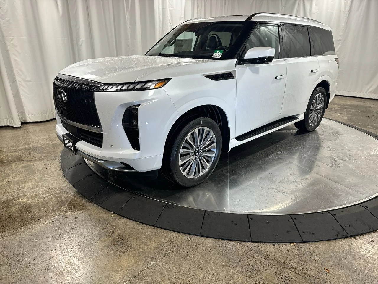 2025 INFINITI QX80
