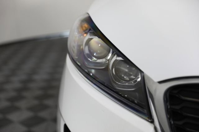 Used 2019 White Kia 2.4L LX image 30