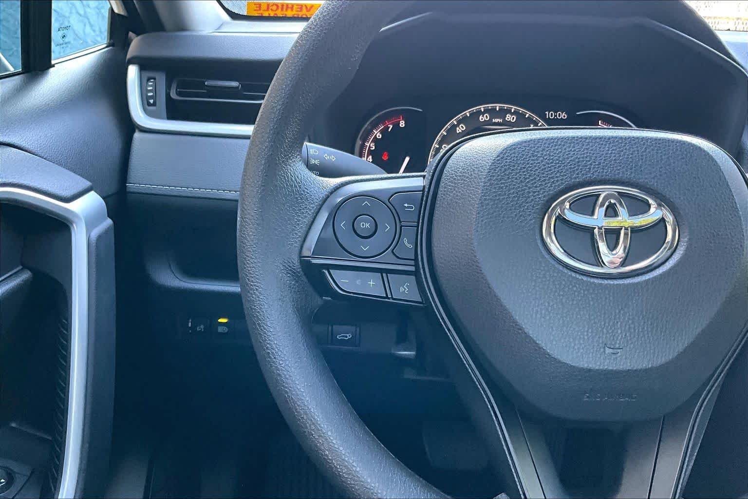 Used 2025 Midnight Black Metallic Toyota XLE image 24