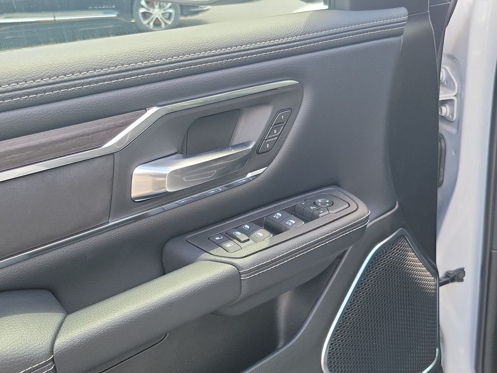 New 2026 Bright White Clear-Coat Exterior Paint RAM Laramie image 19