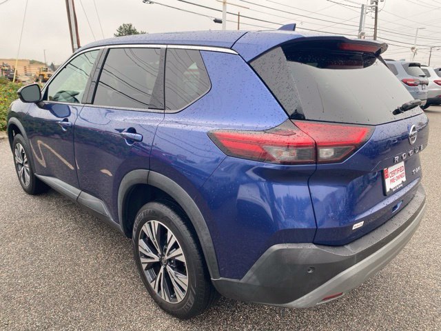 Used 2021 Caspian Blue Metallic Nissan SV image 26