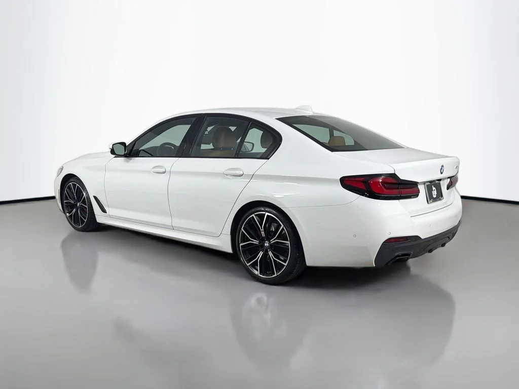 Used 2022 White BMW 530i image 7