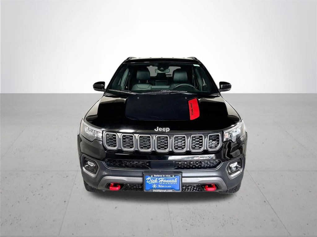 Used 2024 Black Jeep Trailhawk image 3