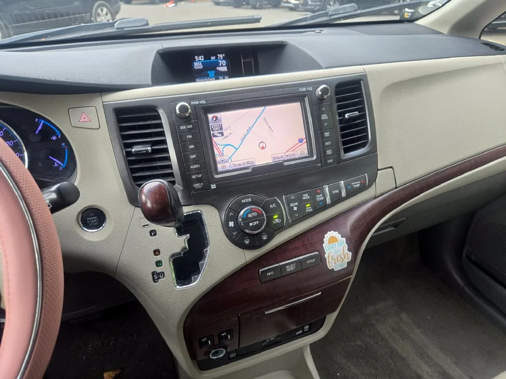 Used 2013 White Toyota Limited image 12