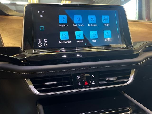 New 2026 Black Volkswagen 2.0T SE w/Technology image 17
