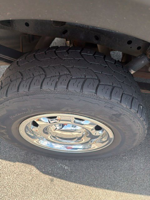 Used 2013 White Ford XL image 8