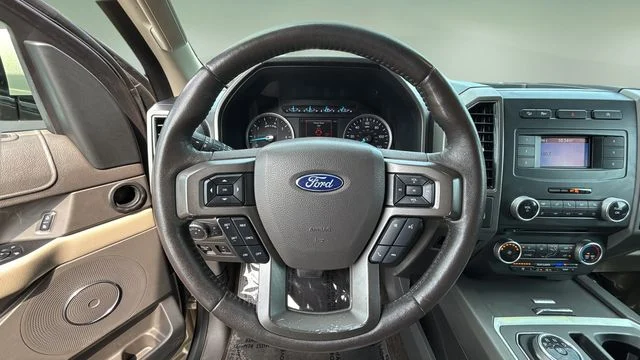 Used 2018 Gold Ford XLT image 12