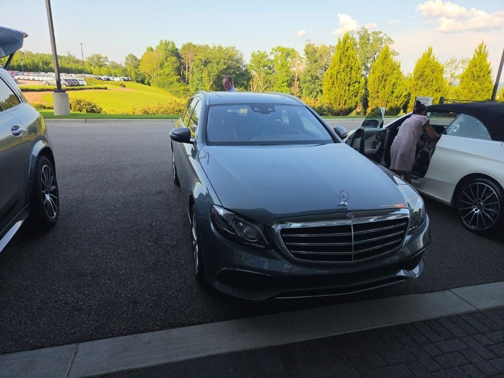 2018 Mercedes-Benz E-Class E400 4MATIC's photo
