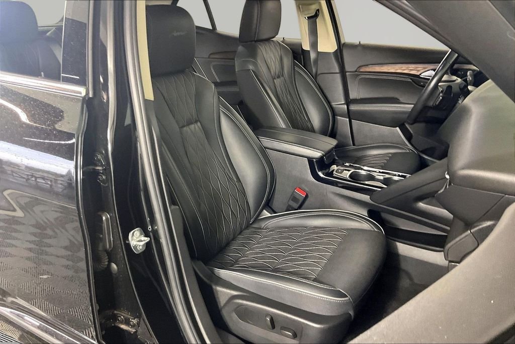 Used 2023 Black Buick Avenir image 25
