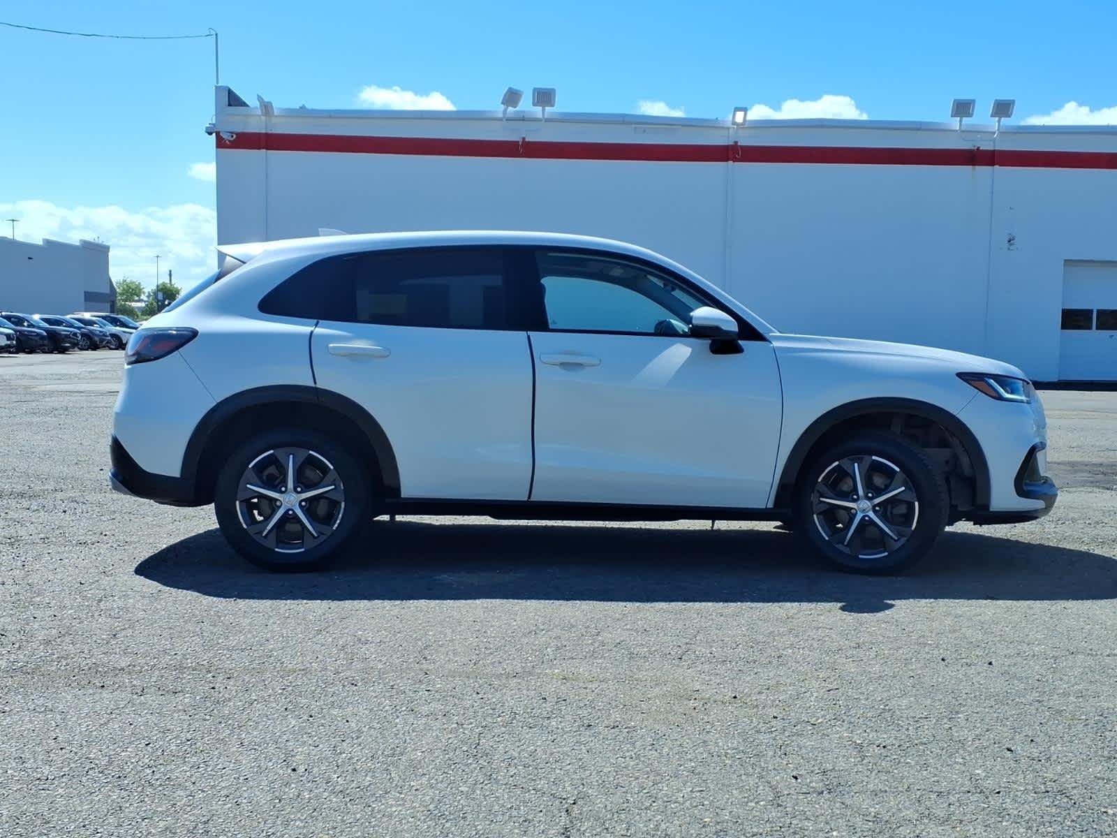 2023 Honda HR-V EX-L - Photo 4