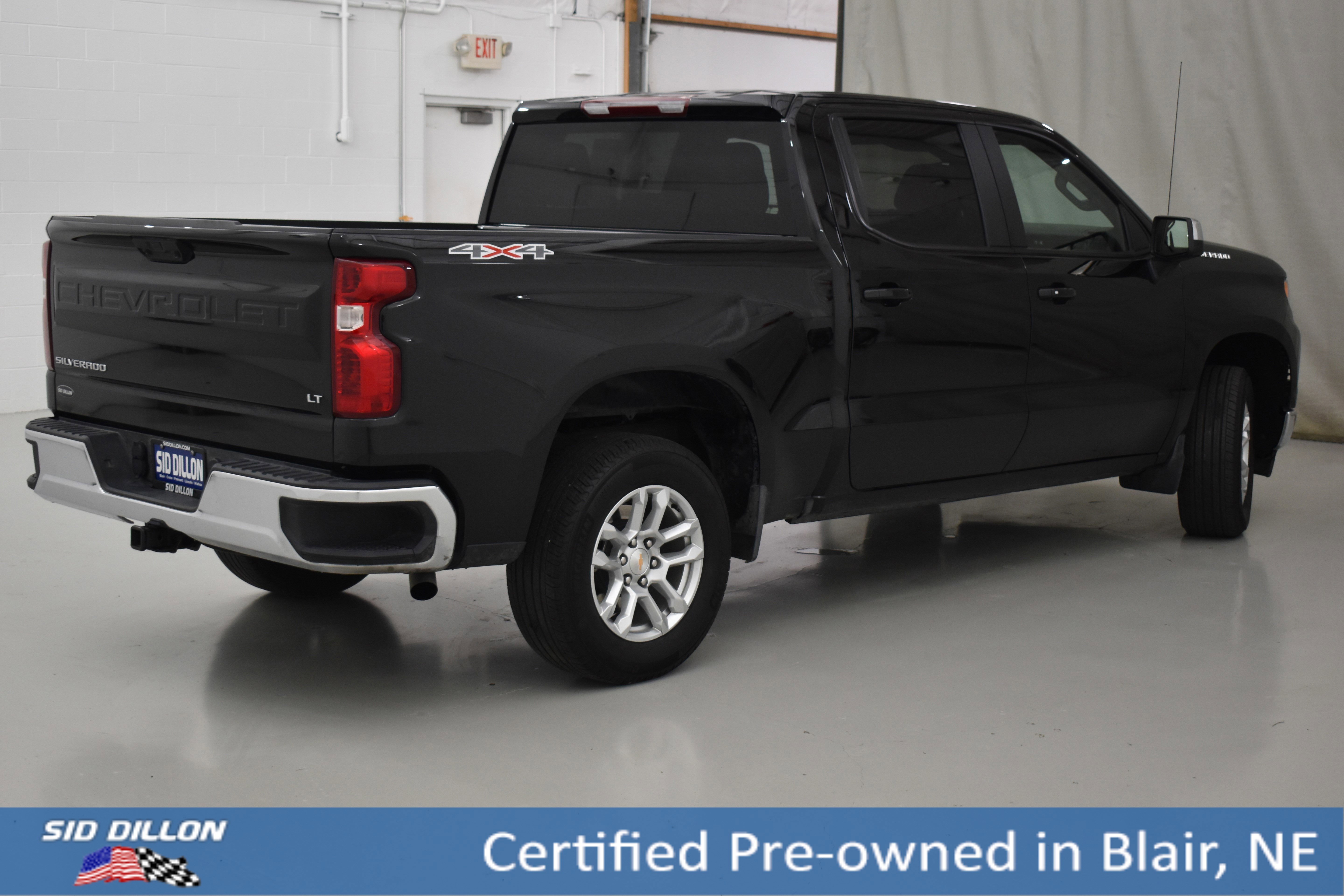 Used 2025 Black Chevrolet LT image 13