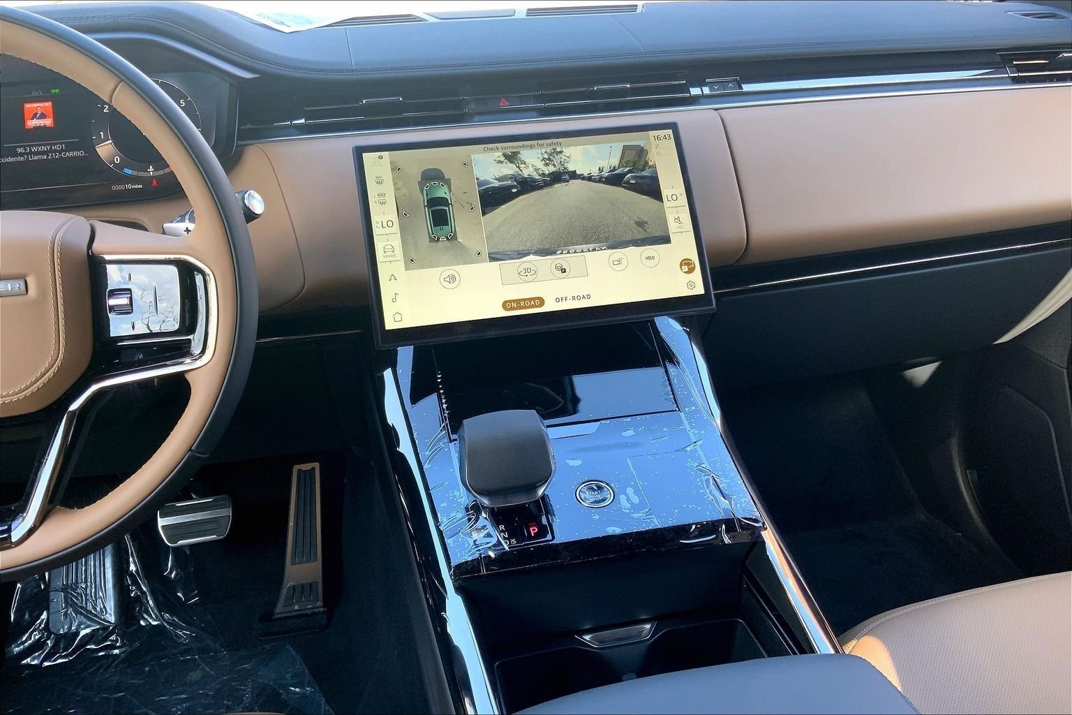 New 2026 Charente Grey Land Rover Dynamic SE image 6