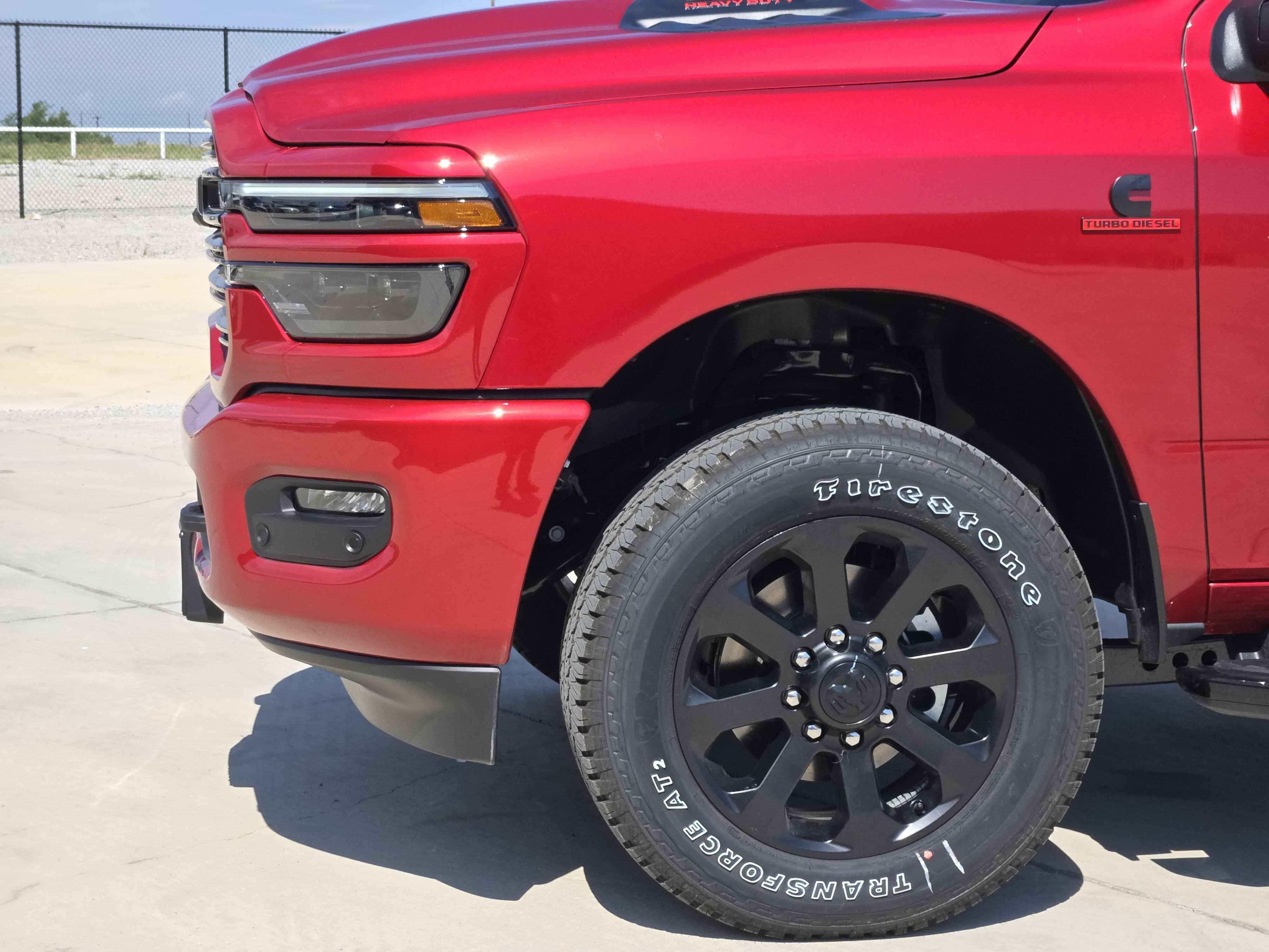 New 2026 Molten Red Pearl-Coat Exterior Paint RAM Laramie image 6