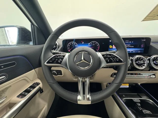 New 2026 White Mercedes-Benz GLA 250 image 21