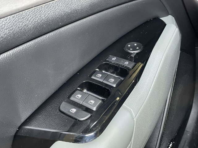 Used 2023 Green Kia X-Pro Prestige image 34