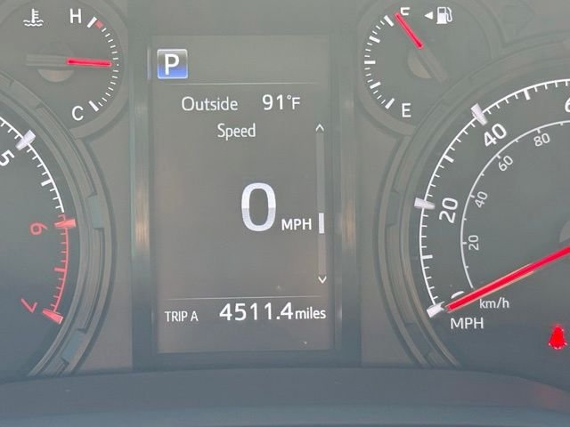 Used 2020 Midnight Black Metallic Toyota SR5 Premium image 33