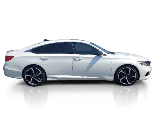 Used 2021  Honda Sport image 8