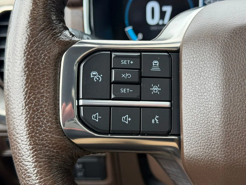 Used 2022 Gray Ford King Ranch image 18