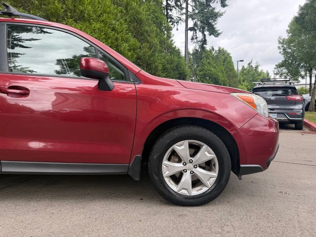 Used 2015 Venetian Red Pearl Subaru 2.5i Premium image 3