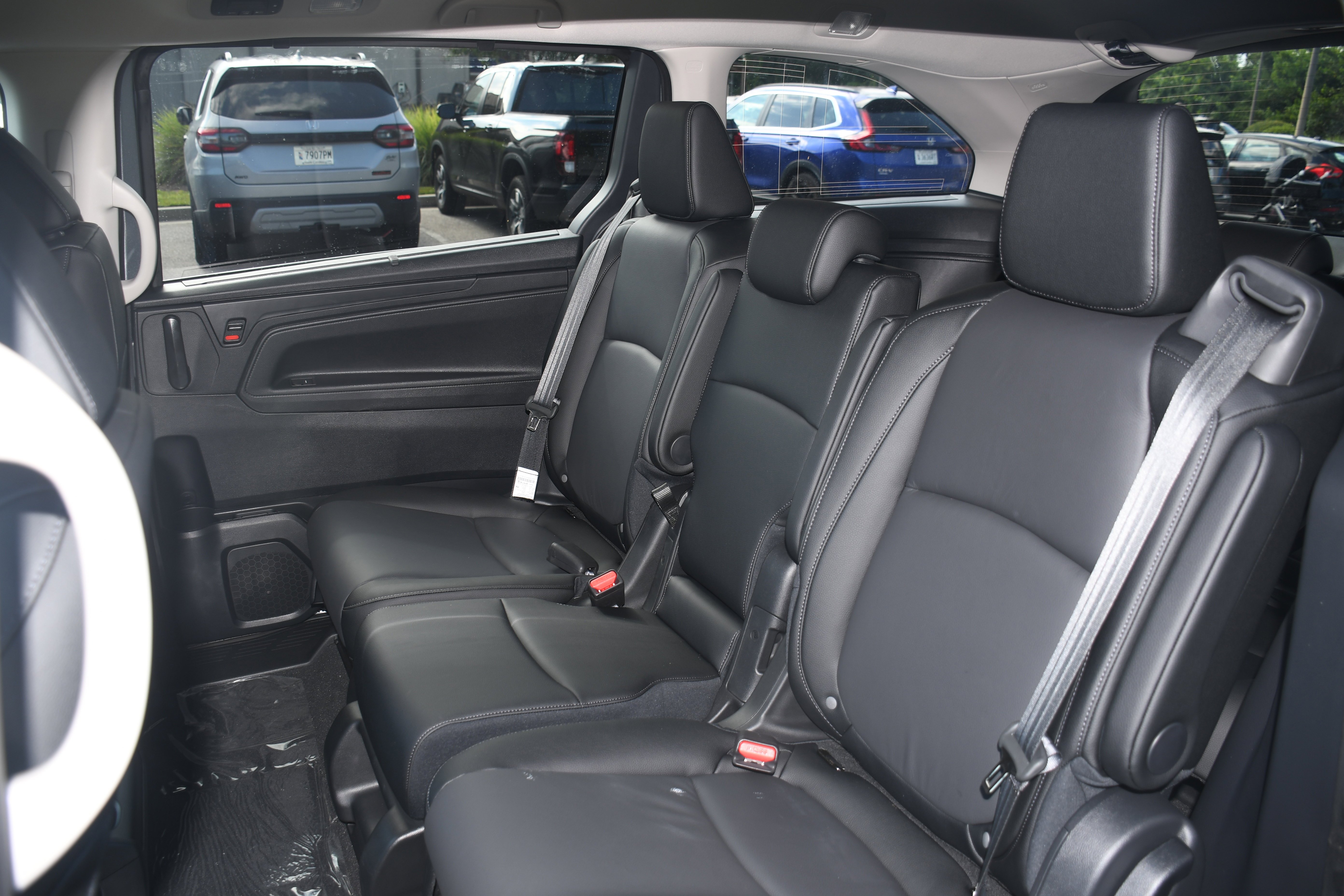 2026 Honda Odyssey EX-L - Photo 8