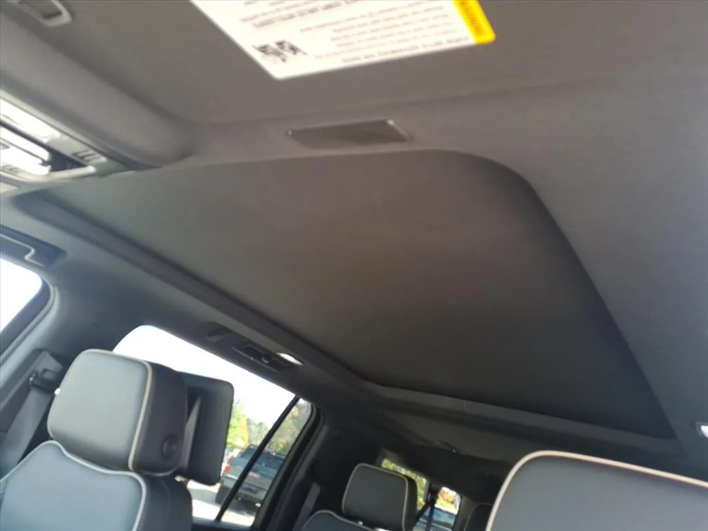2026 Chevrolet Suburban Premier - Photo 11