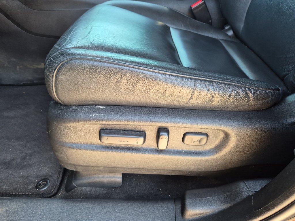 Used 2019 Black Honda EX-L image 12