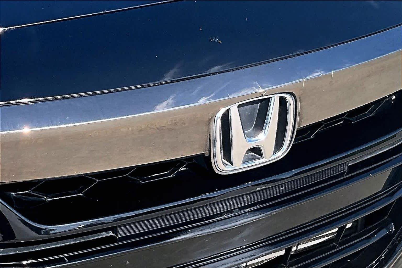 Used 2020 Crystal Black Pearl Honda Sport image 29