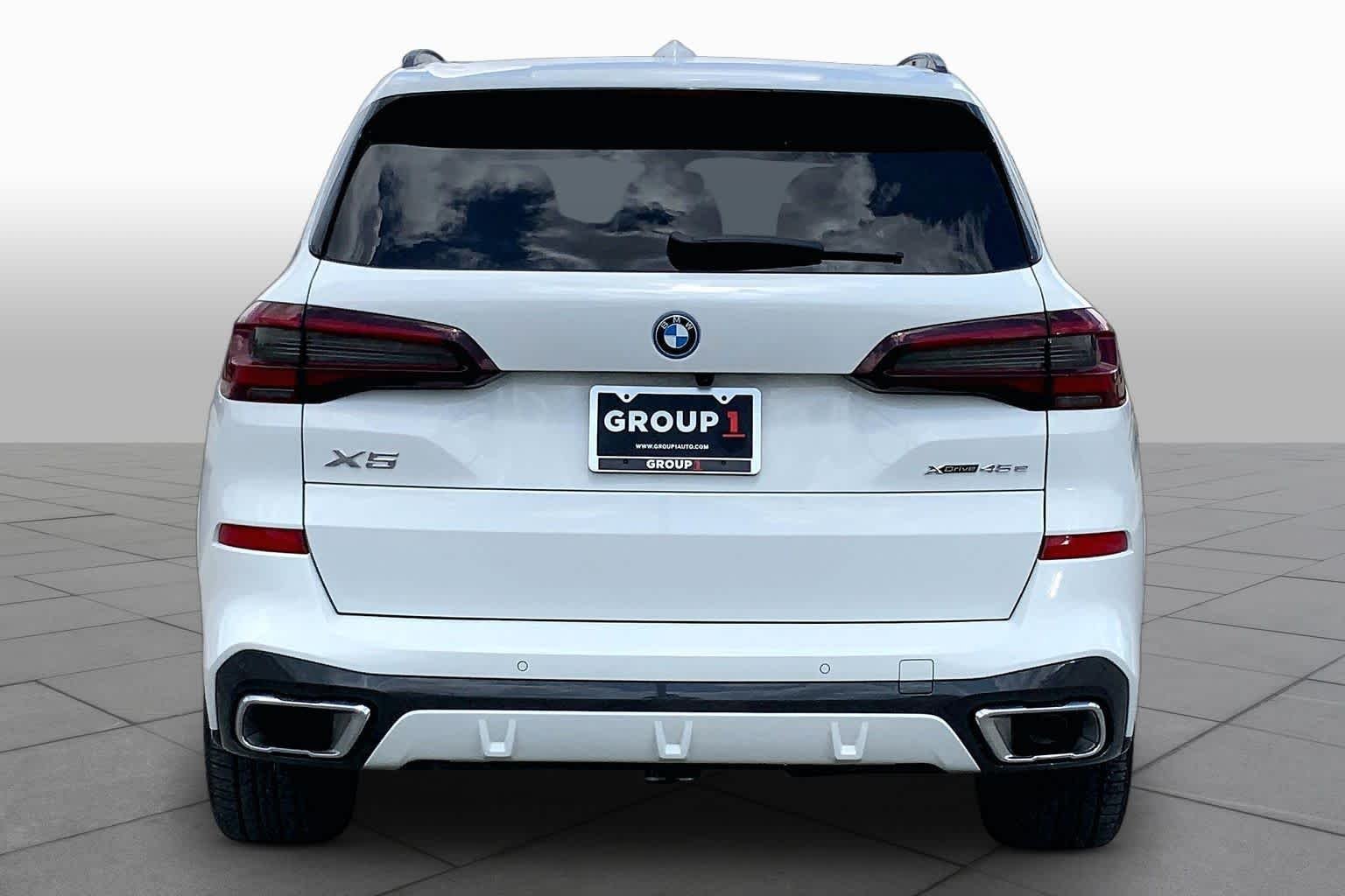 Used 2023 Alpine White BMW xDrive45e image 5