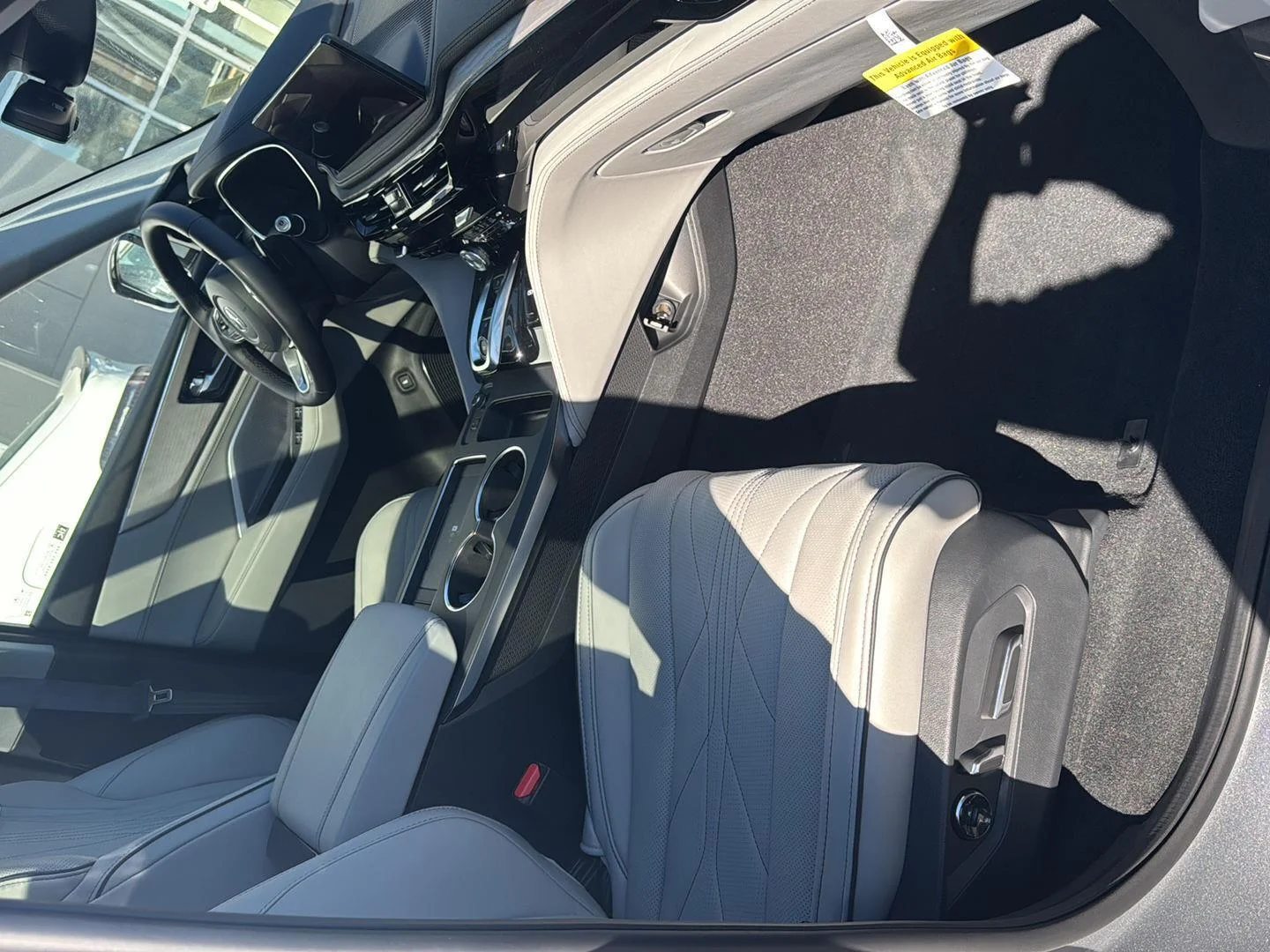 New 2026 Solar Silver Metallic Acura SH-AWD w/Advance image 17
