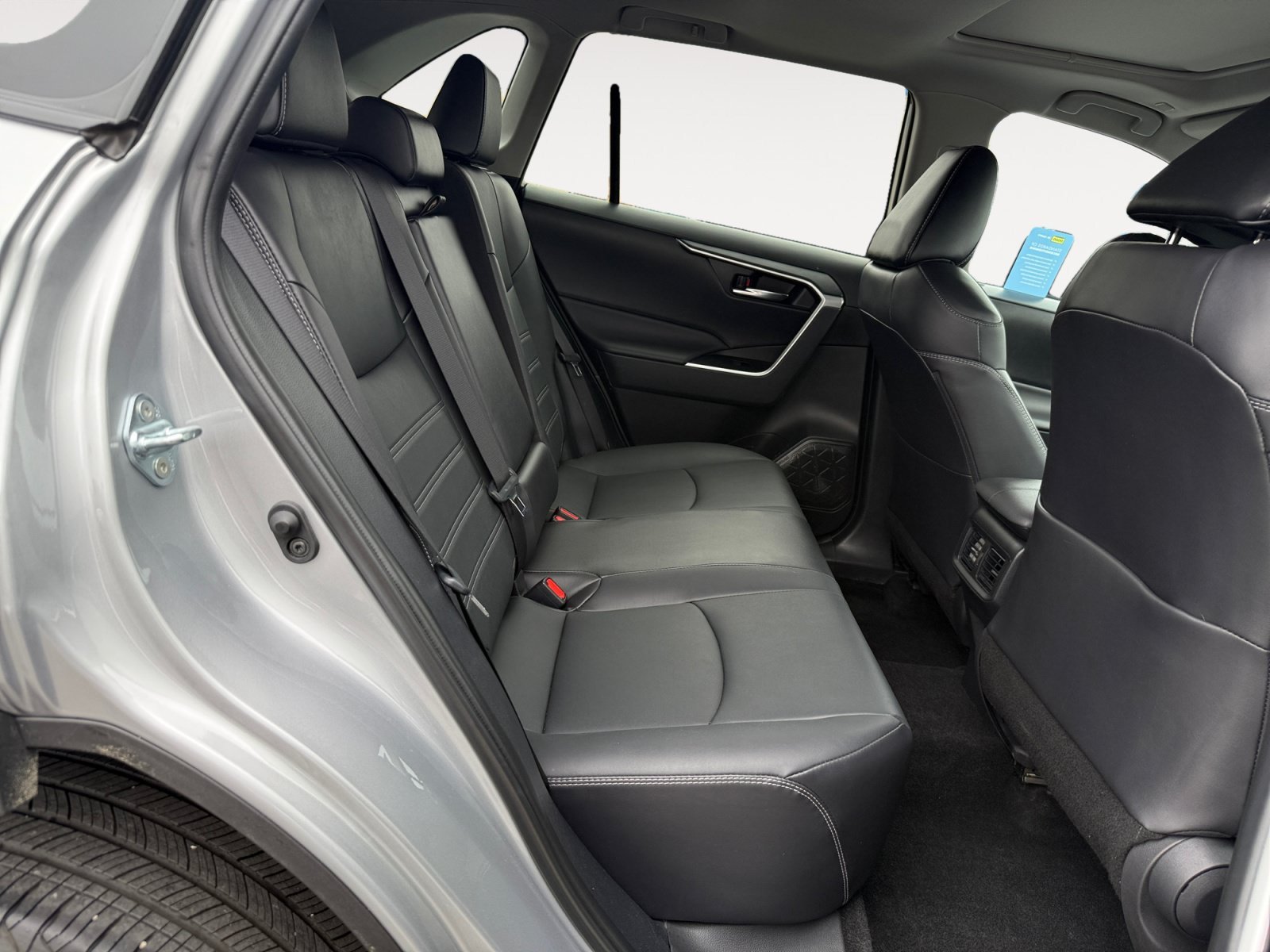 Used 2024 Silver Sky Metallic Toyota XLE Premium image 18