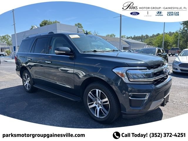 2024 Ford Expedition Limited's photo