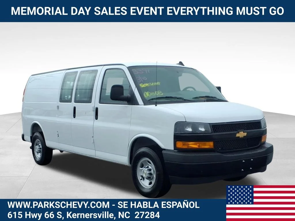 2026 Chevrolet Express 2500 Extended Work Van HD's photo
