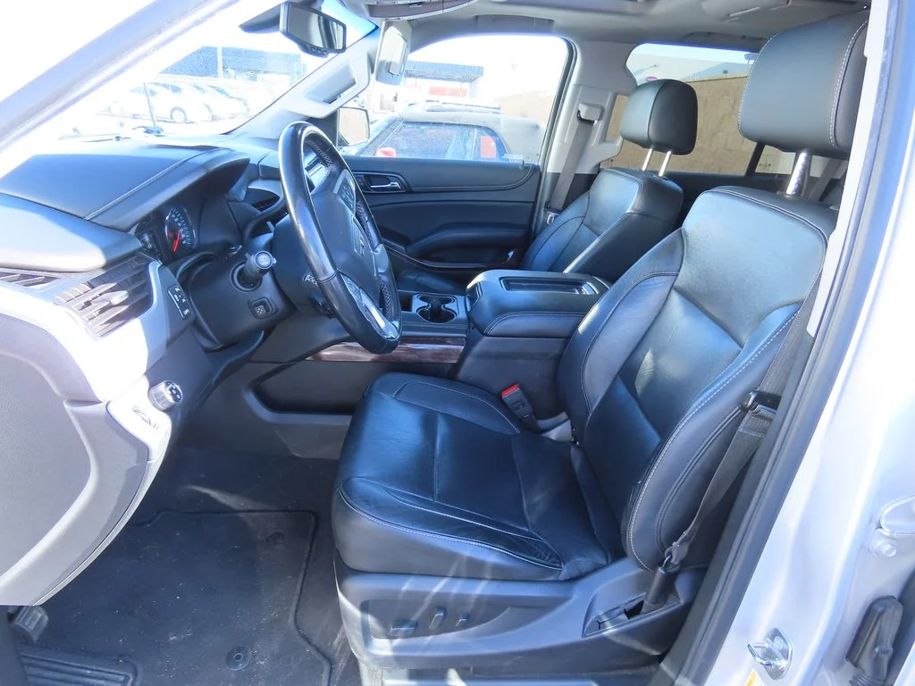 Used 2019 Silver GMC SLT image 10