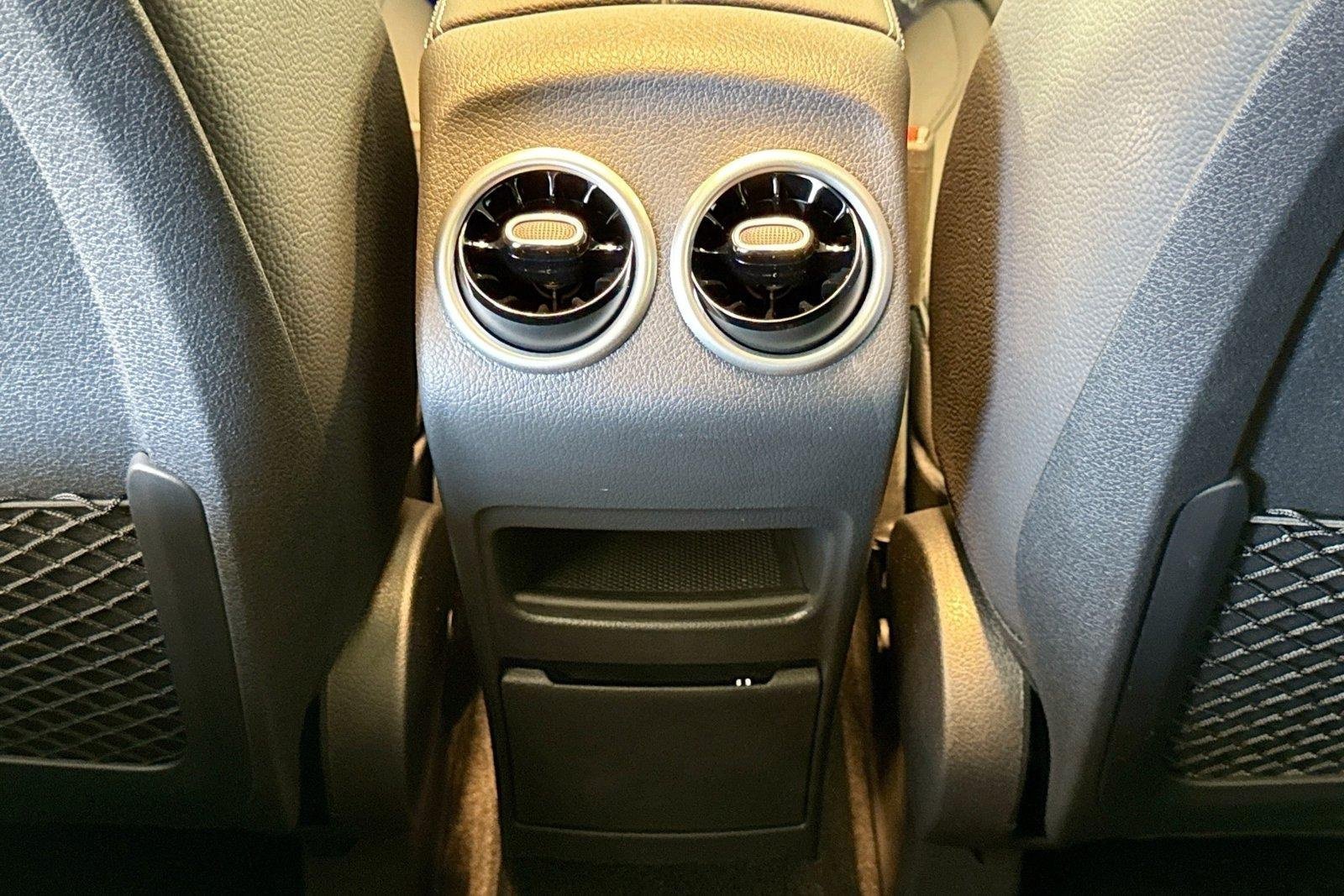 New 2026 Cirrus Silver Metallic Mercedes-Benz GLB 250 image 23