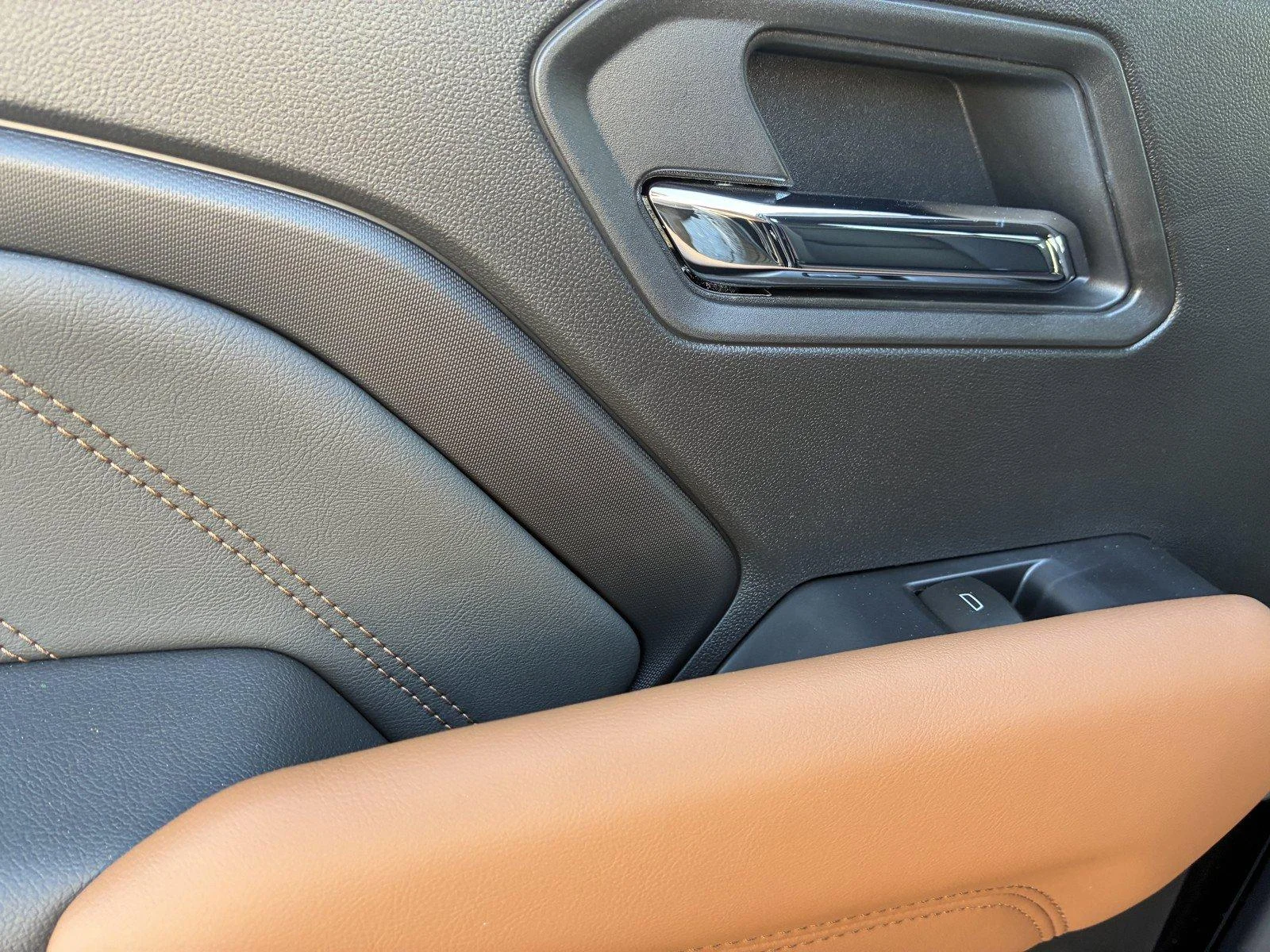 2026 GMC Canyon AT4 - Photo 17