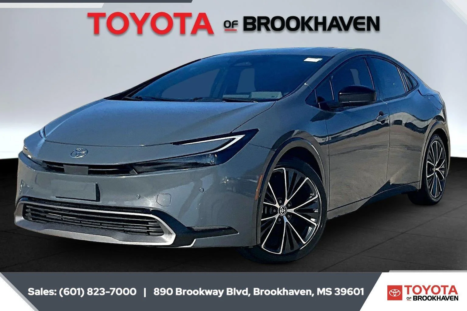Used 2023 Guardian Gray Toyota XLE image 10