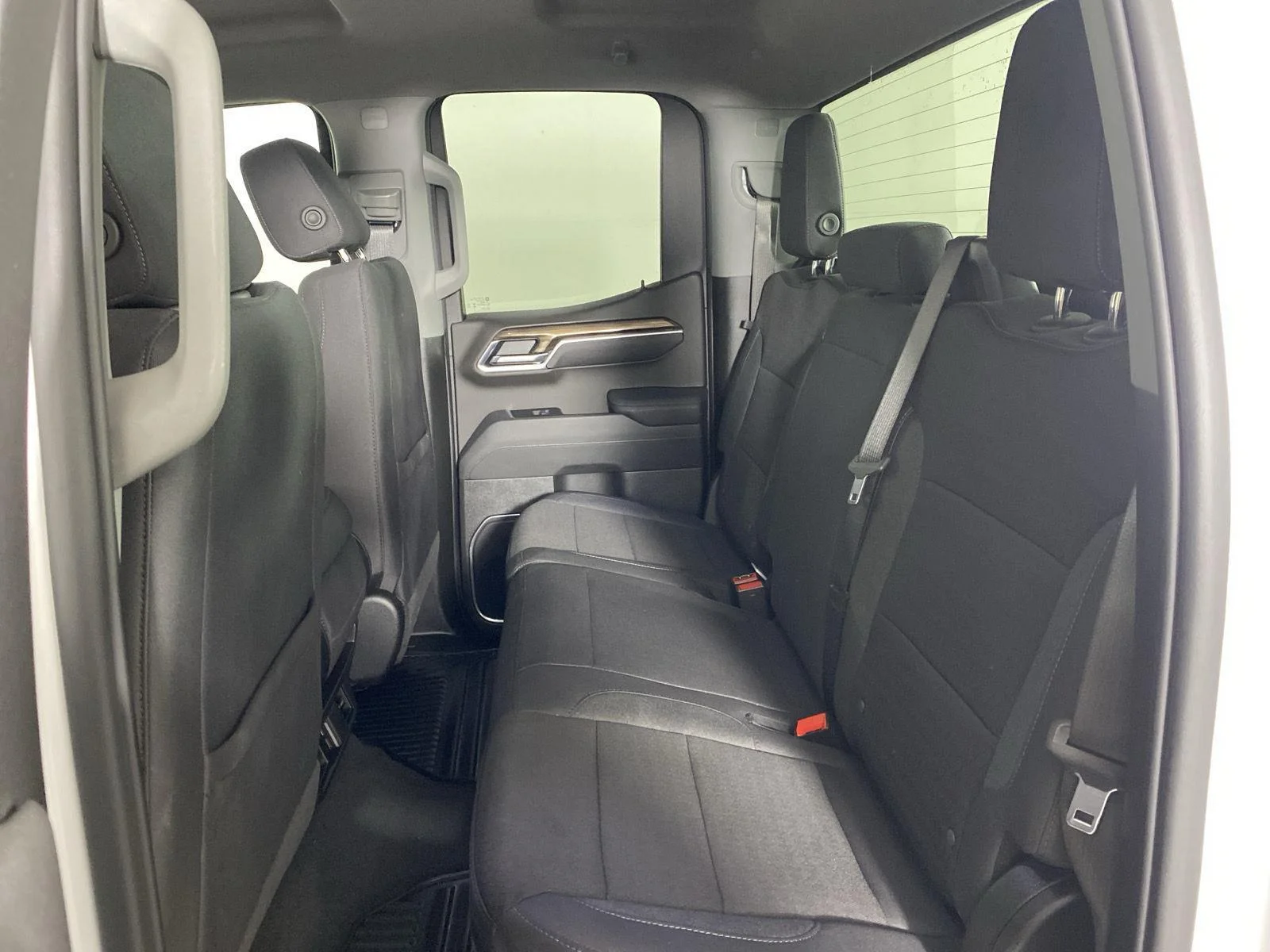 Used 2026 Summit White Chevrolet LT image 26