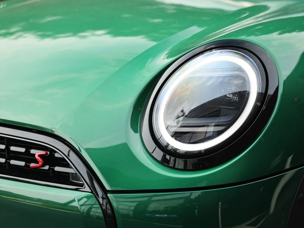 New 2026 British Racing Green MINI Signature Plus image 12