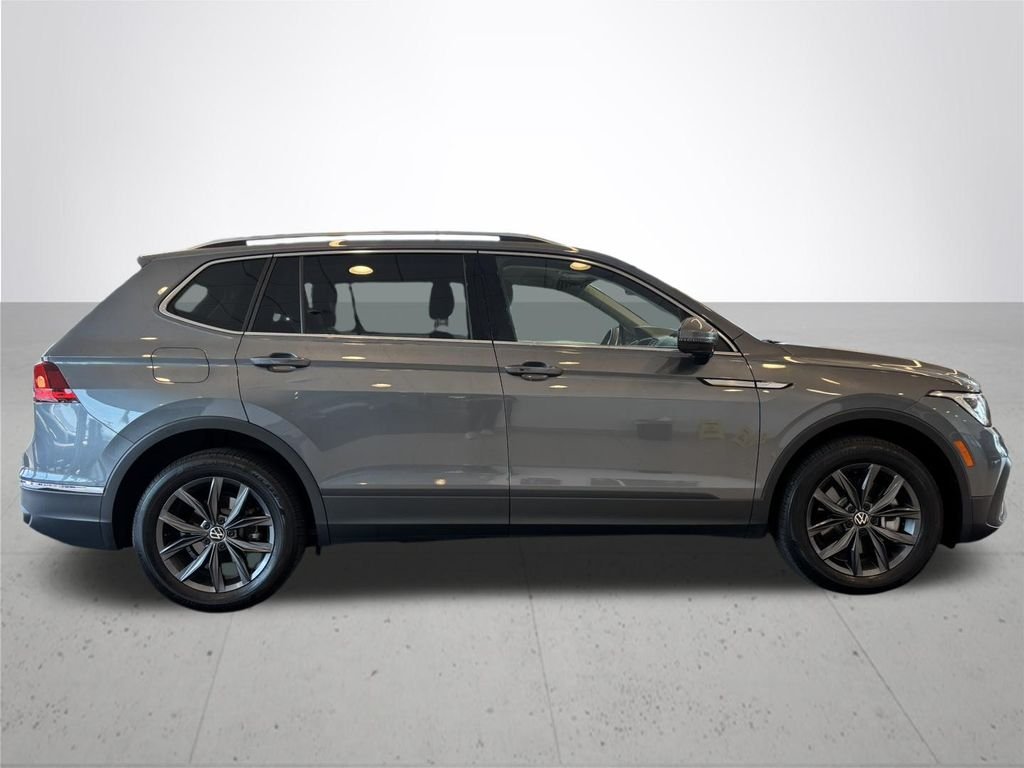 Used 2023  Volkswagen 2.0T SE image 6