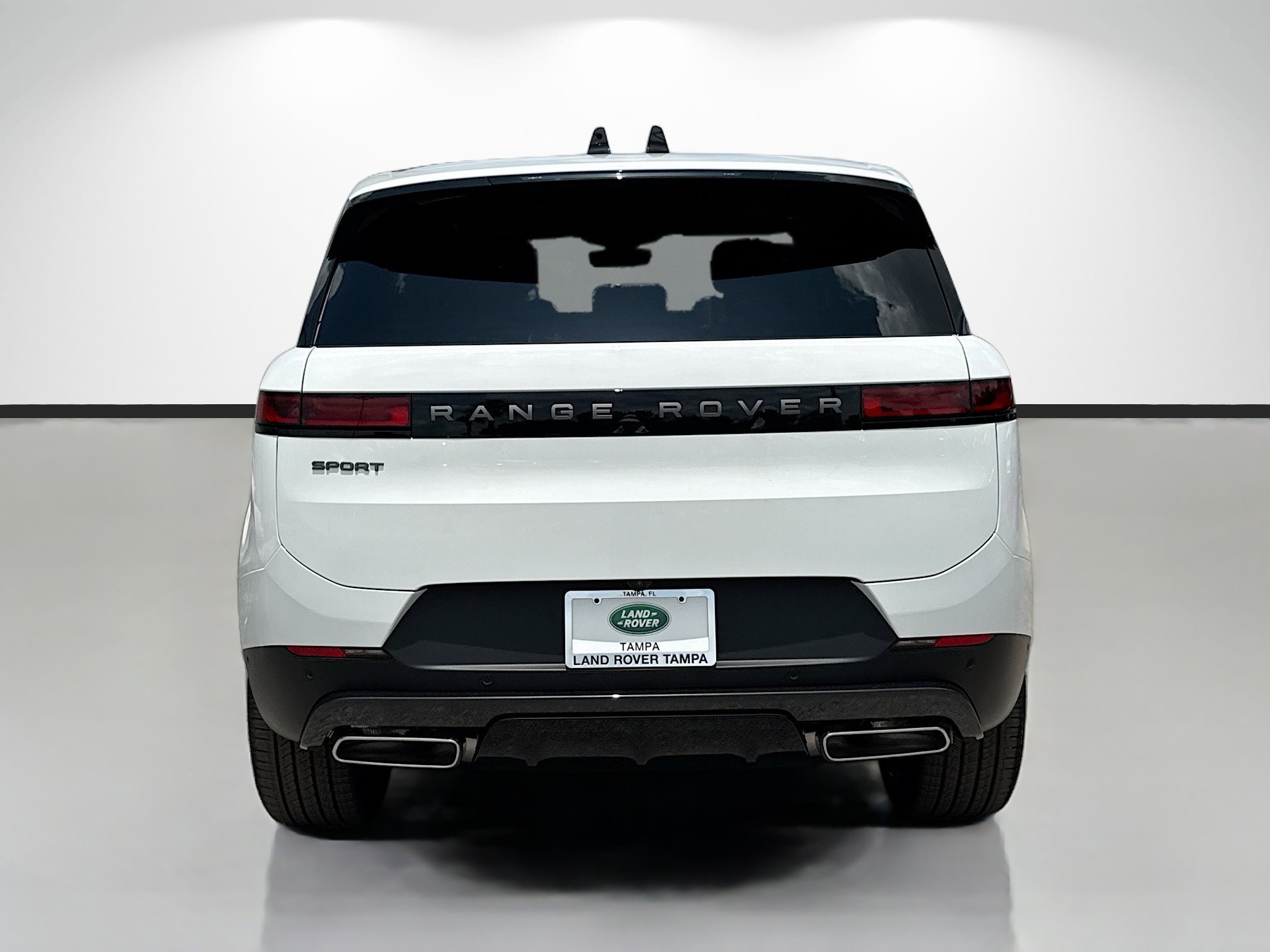 New 2026 Fuji White LAND ROVER SE image 4