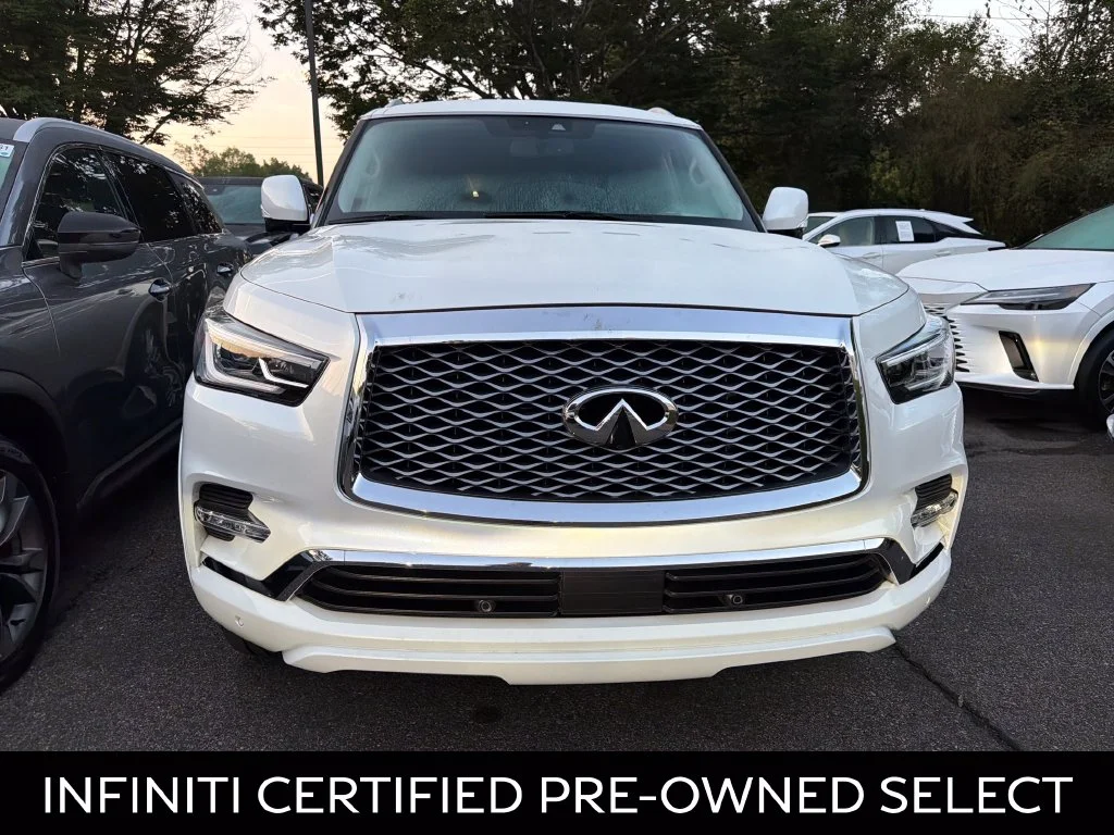 Certified Used 2019 Moonstone White INFINITI LUXE image 2