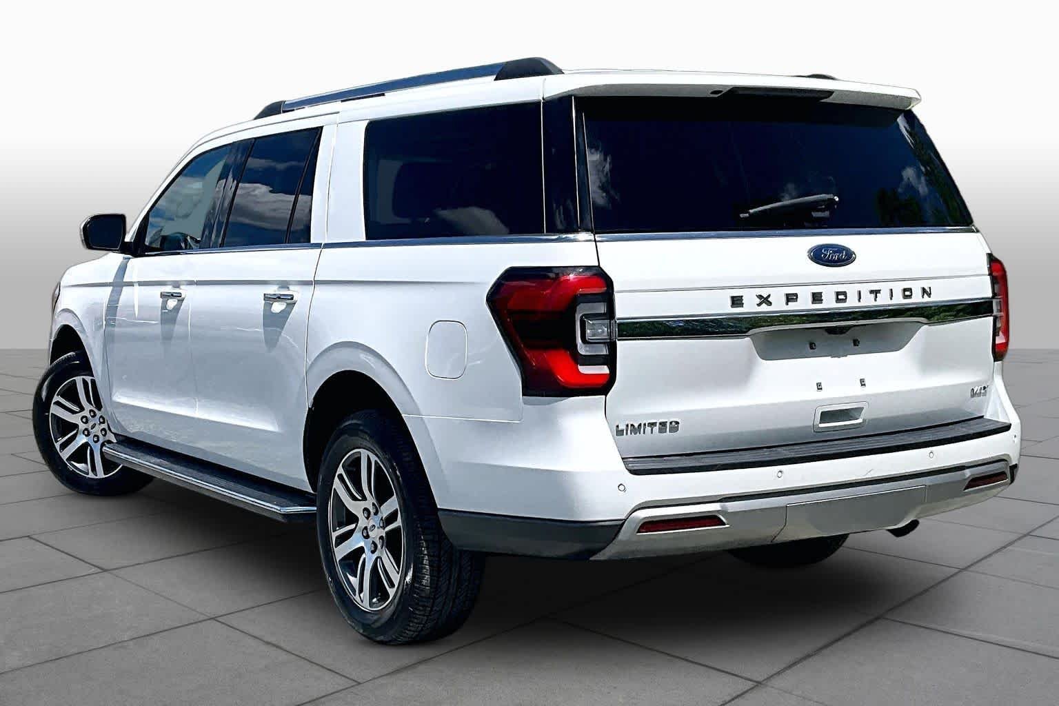 Certified Used 2023 Oxford White Ford Limited image 16
