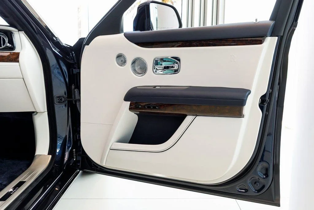 Used 2021 Midnight Sapphire Rolls-Royce  image 45