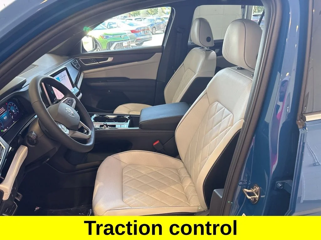 2026 Volkswagen Atlas Cross Sport SEL Premium R-LINE - Photo 11