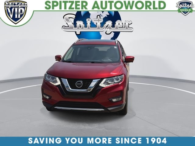 Used 2019 Red Nissan SL image 4