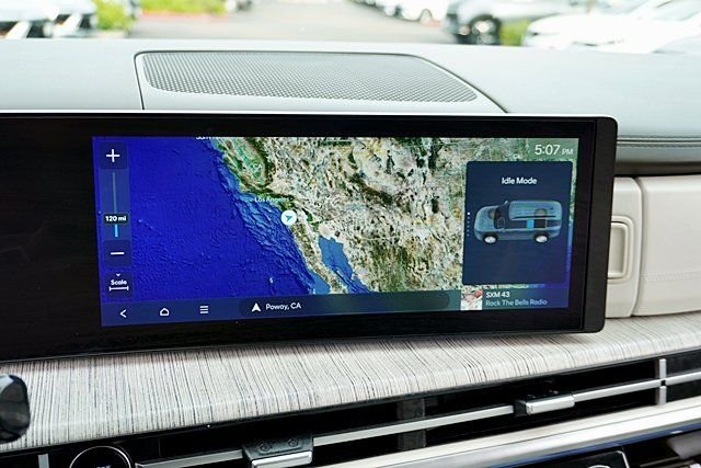 Used 2025 White Hyundai Calligraphy image 33