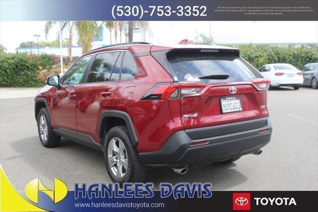 2022 Toyota RAV4 XLE - Photo 9