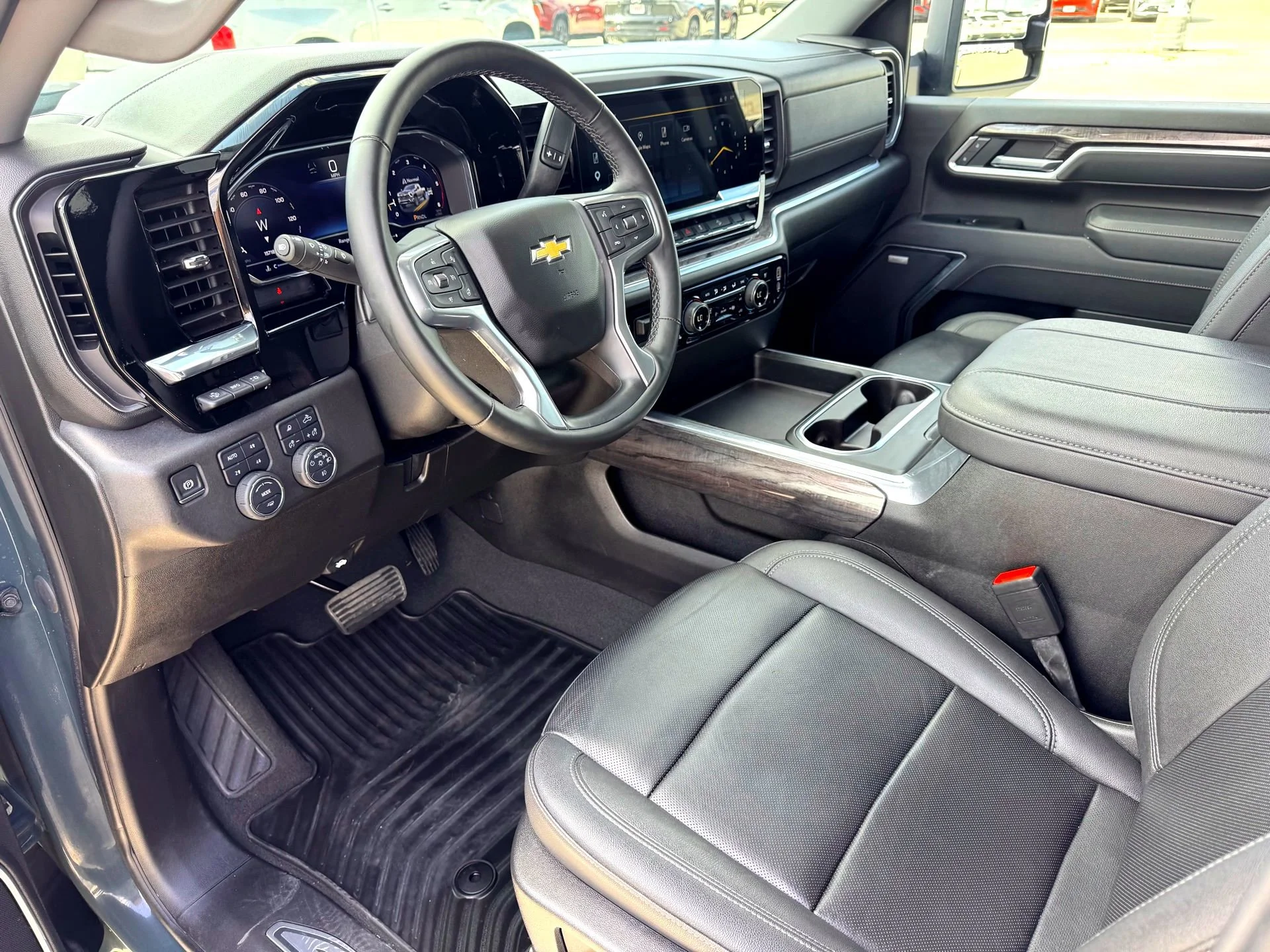 Used 2025 Cypress Gray Chevrolet LTZ image 11