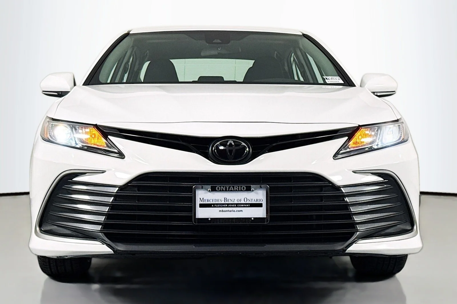 Used 2023 Ice Cap Toyota LE image 2