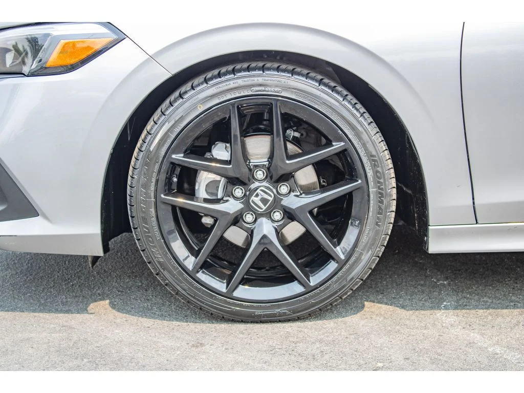Used 2024 Lunar Silver Metallic Honda Sport image 5